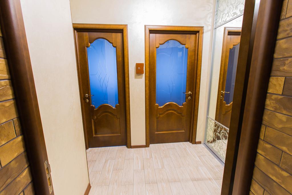 Modern Apartment On Akademika Sakharova 27A イヴァーノ＝フランキーウシク エクステリア 写真